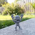 1c0795bf-de4e-4170-9276-dbd1be1f37b8.jpg “Hands-Up Screamer” - Cartoon Zombie
