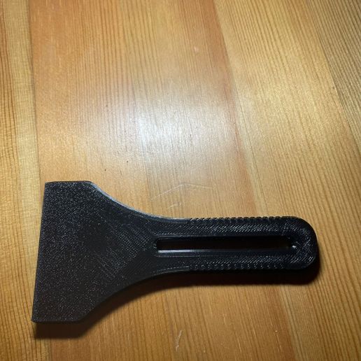 27196d3d-9051-42a2-8848-7eedcd325943.jpg Ice scraper V2