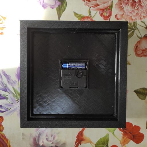 WhatsApp-Image-2025-03-19-at-19.36.01.jpeg Clock