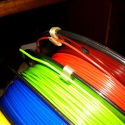 ClipsOnReel.jpg Free STL file Filament multi-reel clips for 1.75mm・Model to download and 3D print