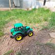 20240919_103146.jpg JD Tractor Armable Toy