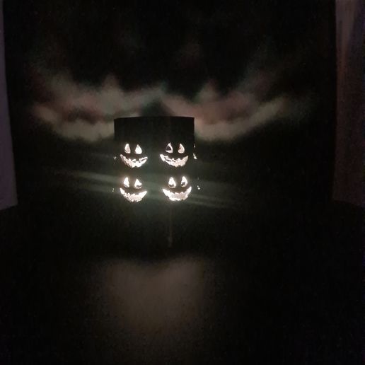 20230924_003055.jpg Lámpara de Halloween