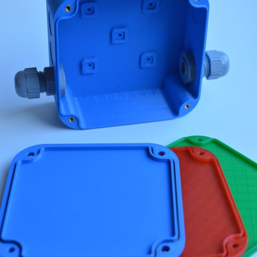 DSC_3289.jpg Abzweigdose - Elektrisch IP65, 100x100x44 mm