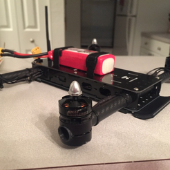 Capture d’écran 2017-06-02 à 13.55.45.png Free STL file Versacopter Skid Plate・3D print object to download