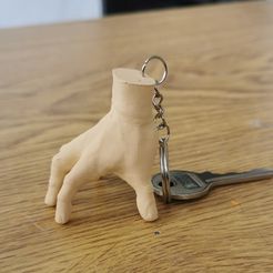IMG_20221011_132633.jpg 3D file Addams Crazy Fingers Halloween Key Chain・Model to download and 3D print, impresoen3d
