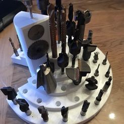 IMG_4254.jpg STL-Datei werkzeug aufbewahrung stl-fräser・Design für 3D-Drucker zum herunterladen