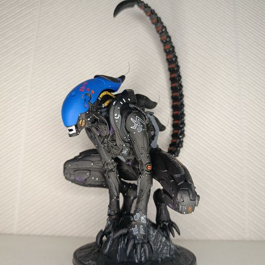 👽 Xenoborg・3D Print with the Elegoo Mars 3 Pro 3D printer・Cults