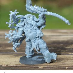 Typhus2.jpg Free STL file Disgusting Resilient Coronas Typhon - Lord of Plague・3D print design to download