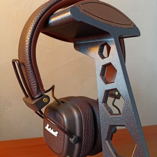 002.jpg Headphone stand