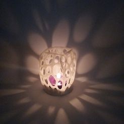 20160122_174127.jpg Free STL file Voronoi-tea light・Model to download and 3D print