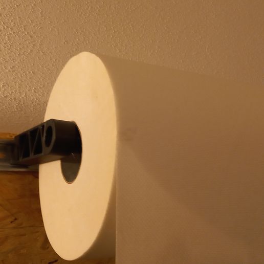 20230822_155949.jpg MUR D'OUTILS DE BASE SUR RAIL DIN