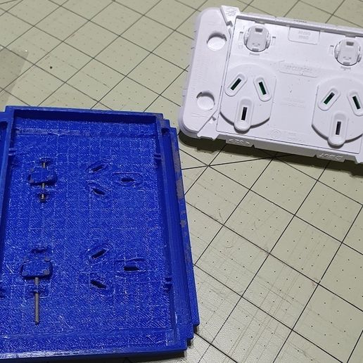 PLA_BASE_2jpg.jpg Retro/ Art Deco GPO (powerpoint)