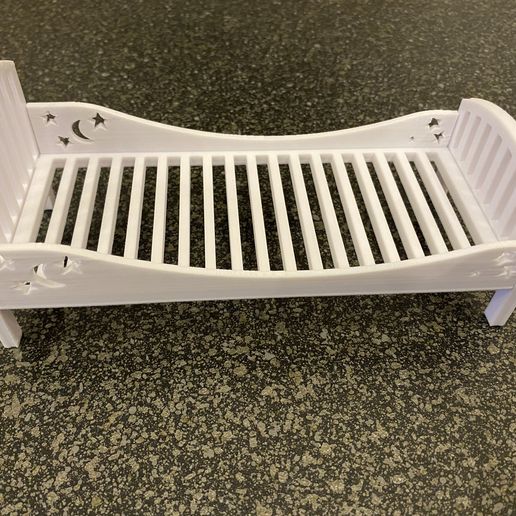 IMG_0425.jpg Puppenbett