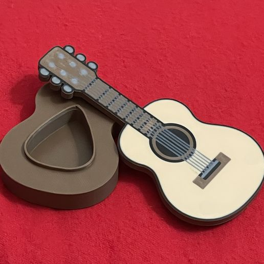 IMG_9946.jpeg Mini support pour médiator de guitare - fermeture magnétique 🎸