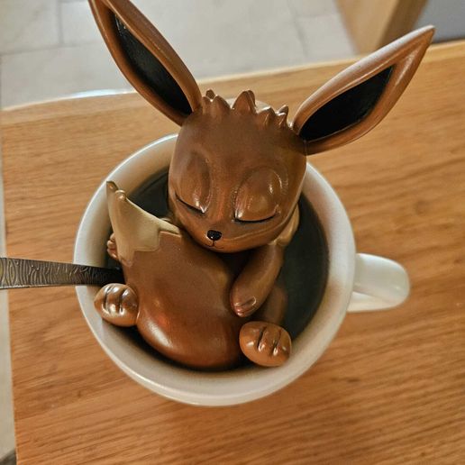 39ca926f-e006-4db9-ab31-fd6405d13a0b.jpg Eeve in Cup