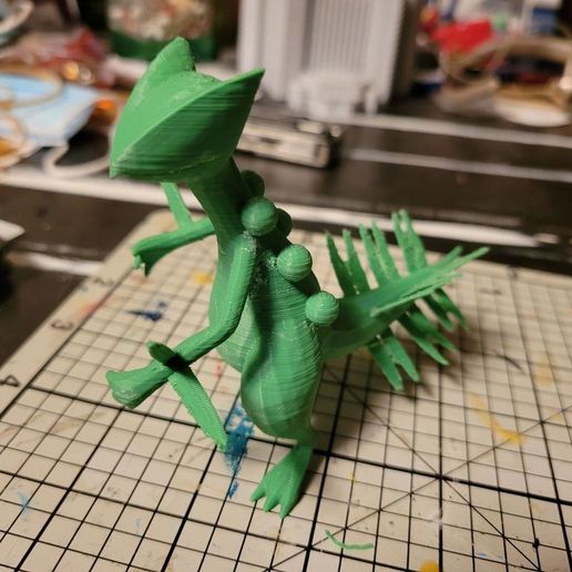 s2.jpg Sceptile Figurine