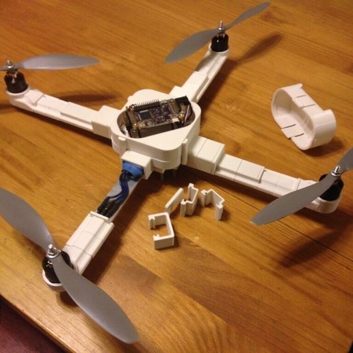 2013-11-01_01.05.06_display_large.jpg Drone Autonome - Quadcopter (Silent Might) APM 2.5