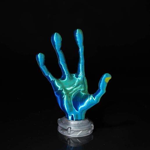 DSC02069.jpg 4-Finger Alien Hand Controller Holder
