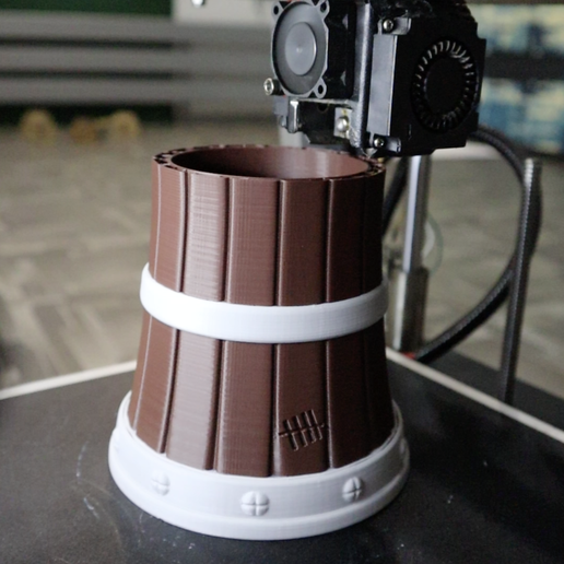 Знімок-екрана-2024-03-27-о-15.26.19.png barril con una taza de hacha para lata