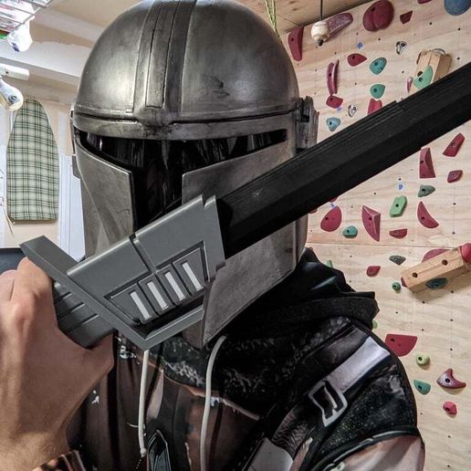 The DARKSABER (a collapsing sword prop!)