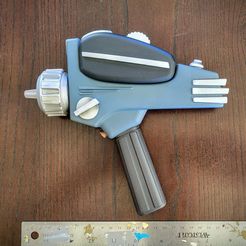 20211015_140438.jpg STL file Fortnite Star Trek Phaser・Template to download and 3D print