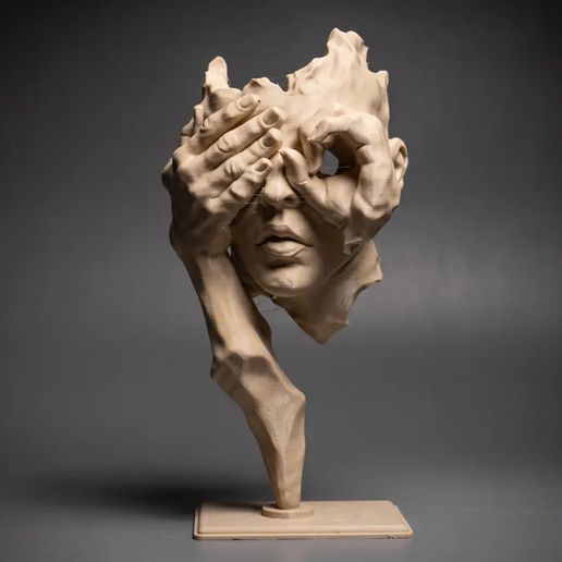Fragments of Perception – Surreal Figurative Sculpture