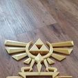 334520941_1252004795714018_659387000381355187_n.jpg Zelda Hyrule Crest Triforce STANDING  Decor Cake Topper Wall Decor Kids gift