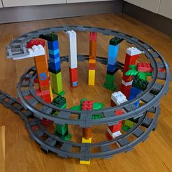 PXL_20210112_125901863.jpg LEGO Duplo compatible spiral elevation train track