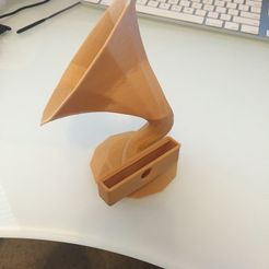 IMG_0194_display_large.jpg Free STL file iPhone 6 Speaker・3D printing template to download