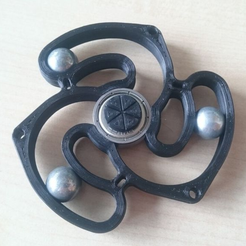 Capture d’écran 2017-06-02 à 15.03.16.png Free STL file Ball Track Hand Spinner・3D printable object to download