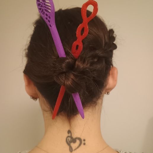 Decorative hair clips