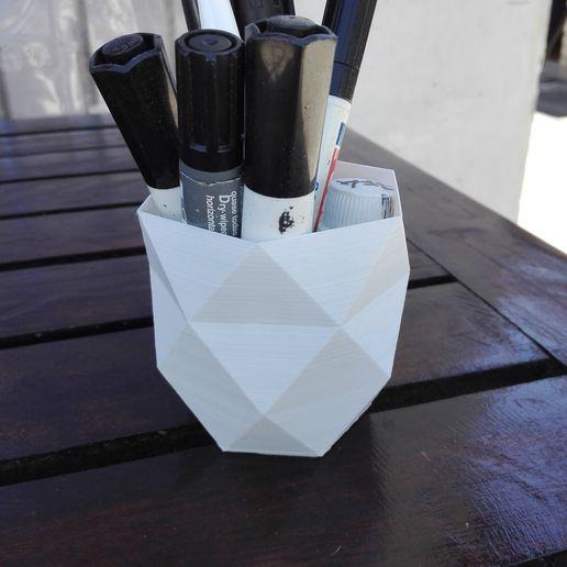 Pen holder