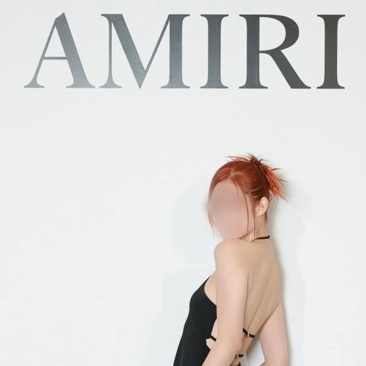 amiri-logo-3d-wall-art-room-decor-example.jpg AMIRI 徽标 3D 打印包 - 文字标志和蜘蛛字母墙艺术 (OBJ)