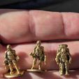 15mmWaldos-10.jpg FREE-15mm (1/100th Scale) Waldo Size Ref Figure