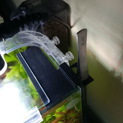 photo5879930723987730147.jpg Бесплатный STL файл Aquarium clip holder・Модель 3D-принтера для загрузки
