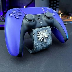 1.jpg THE WITCHER XBOX/PS5 STAND