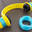 Headphones-with-Bracelet.jpg Uta Headphones