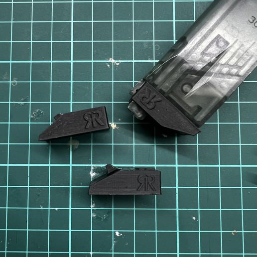 Airsoft magazine speed loader adapter 3D model