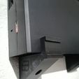 IMG_20220504_194639.jpg Fichier STL Prise en charge de la console et des joysticks XBOX One・Objet pour impression 3D à télécharger