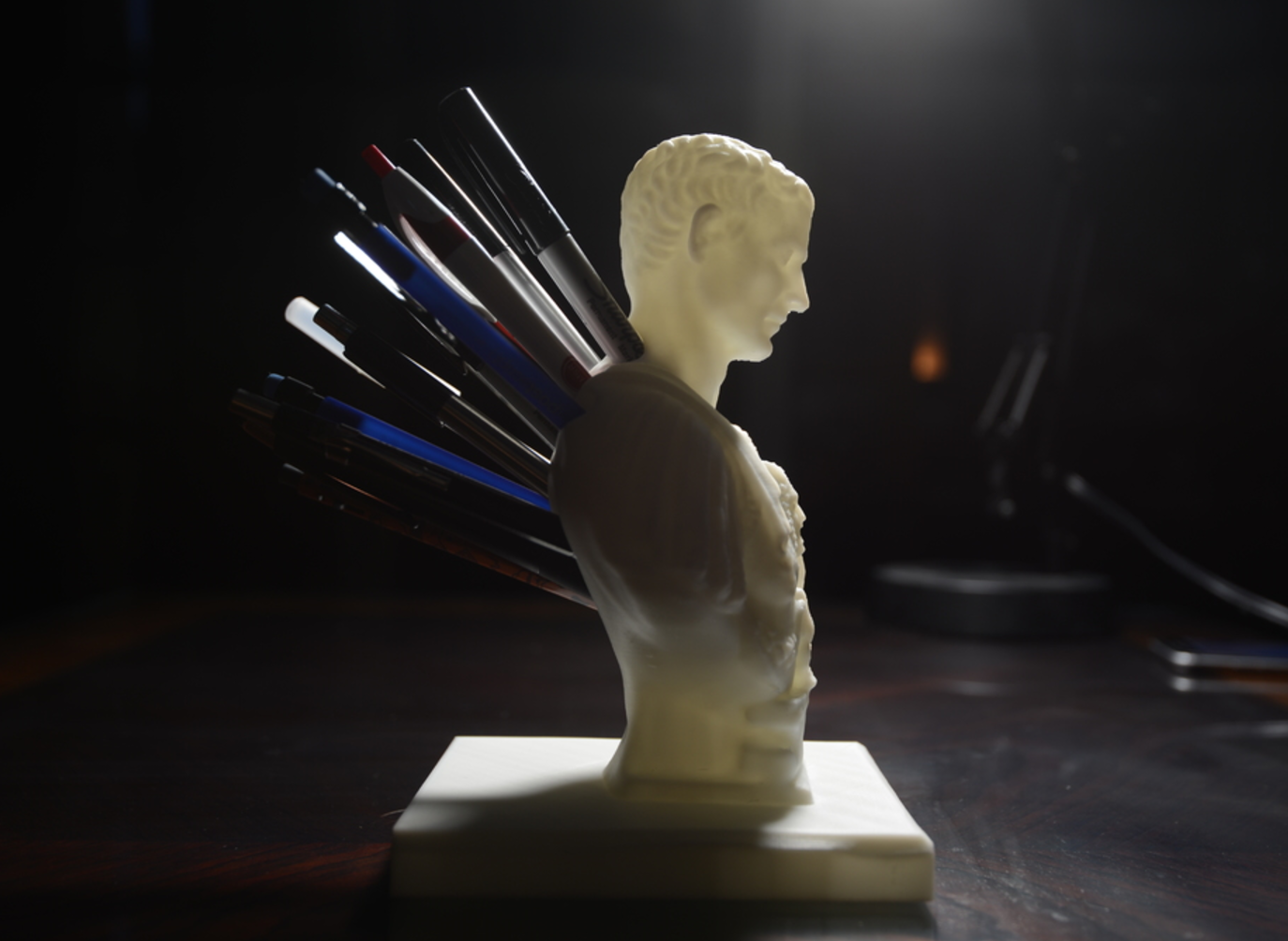 Capture d’écran 2017-09-18 à 11.03.30.png Download free STL file Julius Caesar (Improved) Pen/Pencil Holder • Design to 3D print, derailed
