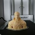 d100b6df2e2bab18ad9b048f65433ec4_display_large.jpg Busto di astronauta