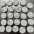 tempImagepdJ5cY.jpg Asteroid/Moonscape - 28mm base toppers