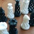 horizontal_thumbnail_spiral-chess-set-large-3d-printing-21145.jpg Spiral Chess Set (Large)
