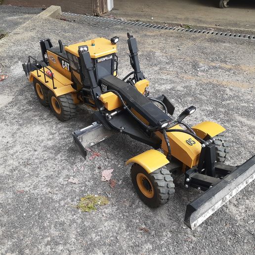 20250913_101429.jpg 3d-печатный грейдер