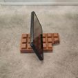 support-telephone-vue-de-cote-avec-tel.jpg Support Téléphone Tablette de Chocolat Croquée 🍫 | STL imprimable sans support