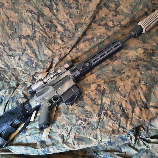 280663059_511774033929491_4206163423927814766_n.jpg Garde main Mlok geissele pour HK417 VFC