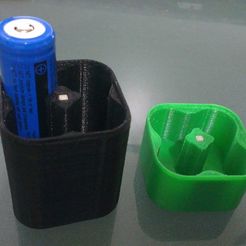 IMAG4450.jpg 18650 Battery Tray with magnetic insert