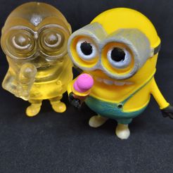 DSC_4338.jpg Minion avec crème glacée_présupposé