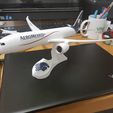 27947204_10211447101508855_2013476038_o.jpg 787-9 Engineering Airplane Model