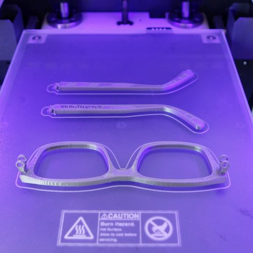 DSC03017_4_3.jpg VirtualTryOn.fr Eyeglass frame (flat)